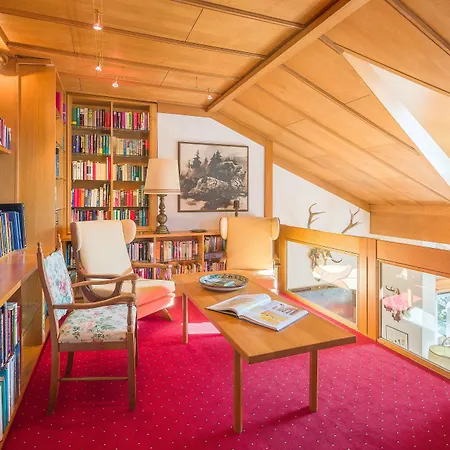 Garni Haus Arenberg 4*