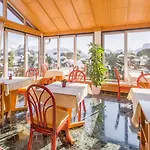 Haus Arenberg מלון