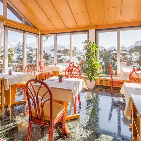 Haus Arenberg מלון