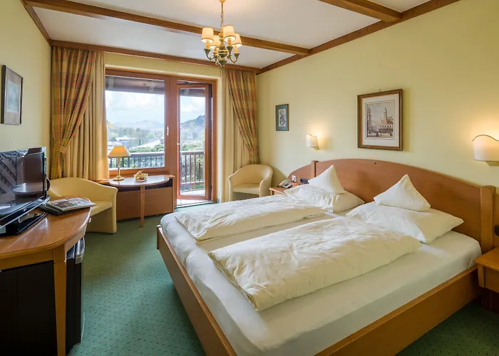 Hotel Haus Arenberg 4*